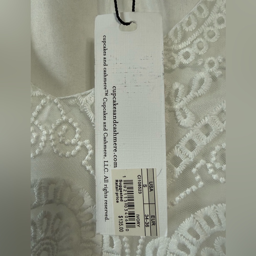 Cupcakes & Cashmere White Bell Sleeve Embroidered Dress - Small - NEW! - Picture 6 of 12